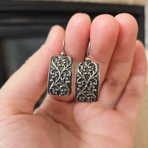 Silpada Sterling Silver Embossed Scrollwork Earrings Discontinued Design